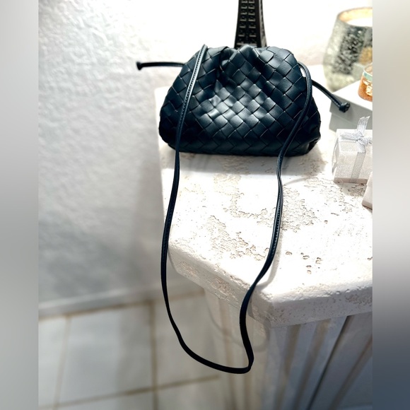 Tiffany and Fred Paris Full Grain Woven Leather Pouch/Shoulder Bag/Clutch - Picture 6 of 10